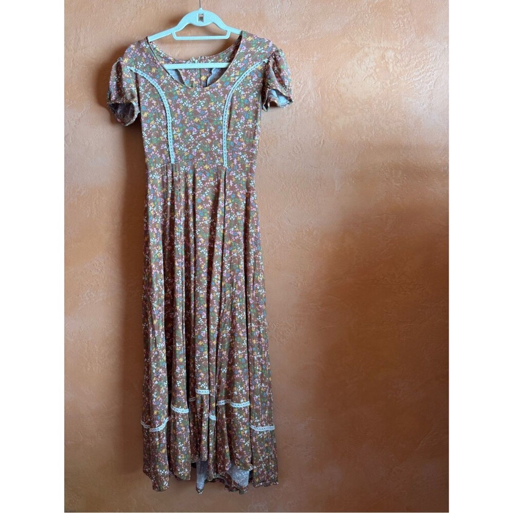 Prairie Cottagecore Dress Puff Sleeve Lace Trim Pioneer Style Small